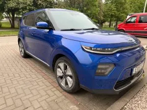 Kia Soul electric blue