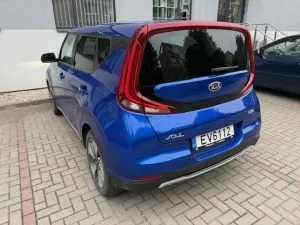 Kia Soul electric blue