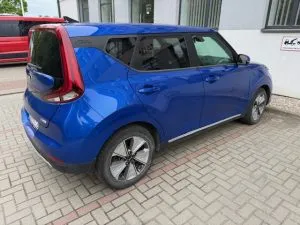 Kia Soul electric blue