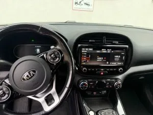 Kia Soul electric blue