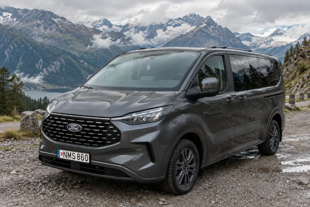 Ford Tourneo Custom AWD